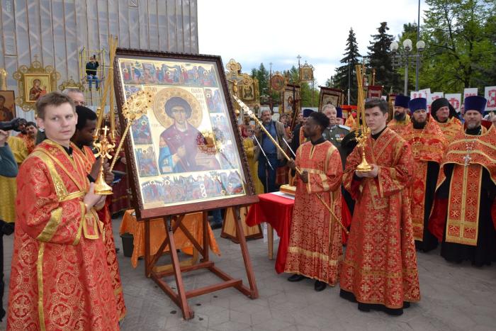 Фото В Челябинске прошёл крестный ход