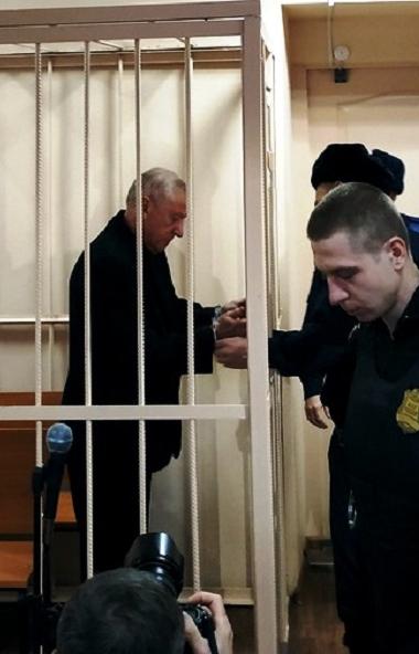 Сегодня, 12 декабря, суд Центрального района Челябинска избрал меру пресечения в отношении бывшег