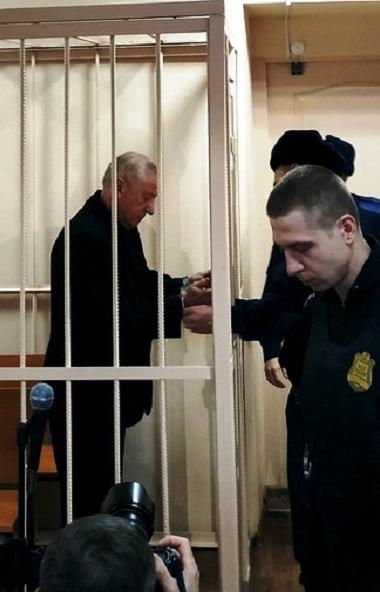 Сегодня, 24 декабря, в Челябинский областной суд поступили материалы от адвокатов бывшего мэра Че