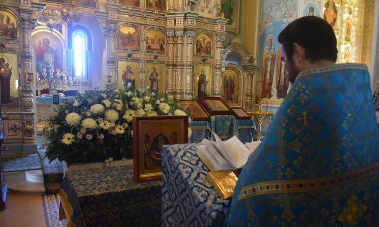Свято-Симеоновский кафедральный собор Челябинска приглашает родителей на молебен на начало учебно
