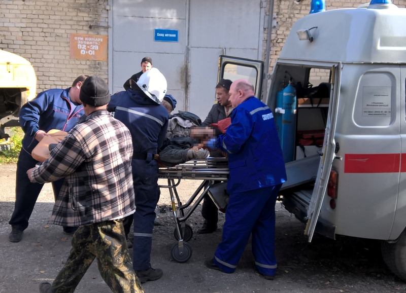 Инцидент произошел 12 октября. Группа рабочих производила демонтаж  оборудования. В результате пр