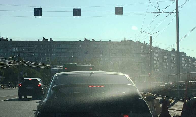 Градус негодования автомобилистов Челябинска по поводу новой разметки на Комсомольском проспекте 