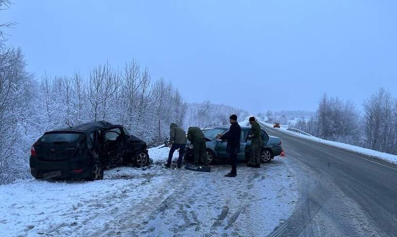 Авария в Сосновском районе (Челябинская область) унесла жизни трех человек. Сотрудники ГИБДД прос