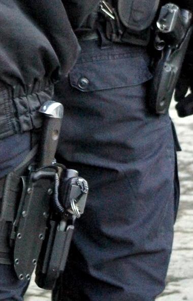 В мэрии Златоуста (Челябинская область) сегодня, 17 декабря, сотрудник ОБЭПа и регионального след