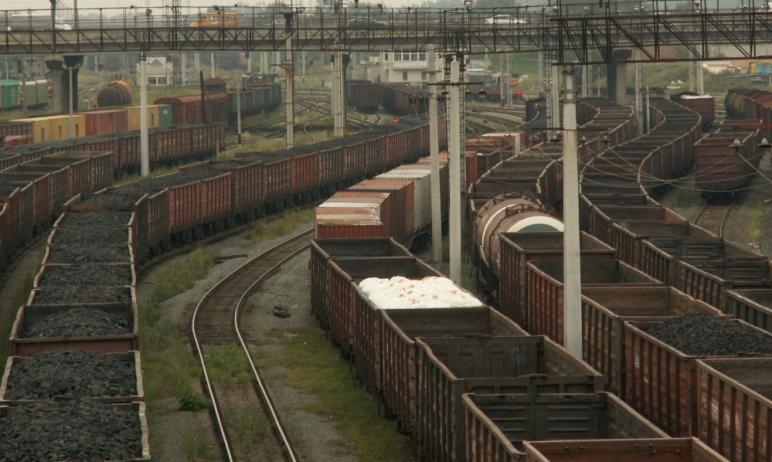 За шесть месяцев 2021 года на железной дороге в Челябинской области пострадало 17 человек, что на
